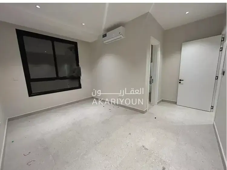 فيلا للإيجار في حي العارض