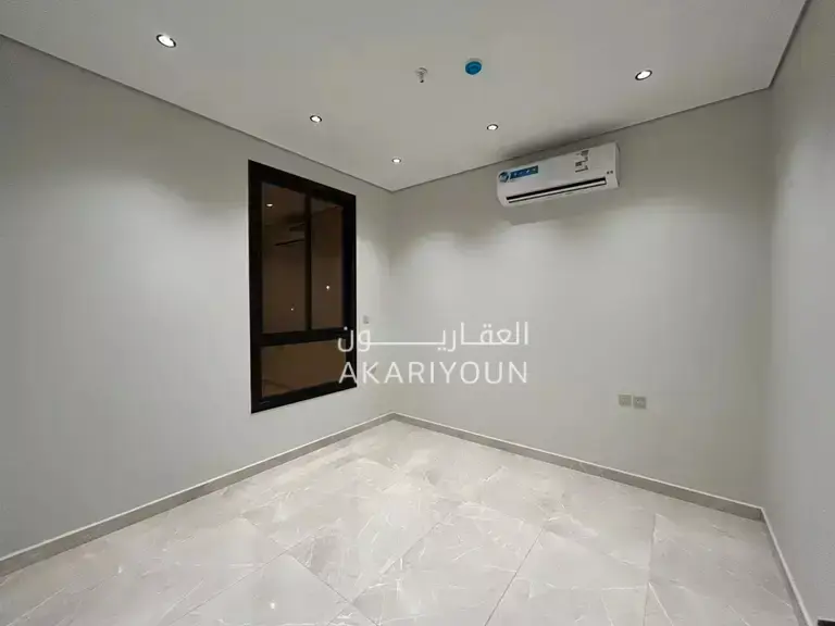 شقة للإيجار في حي العارض