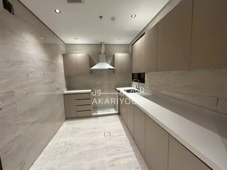 شقة للإيجار في حي العارض