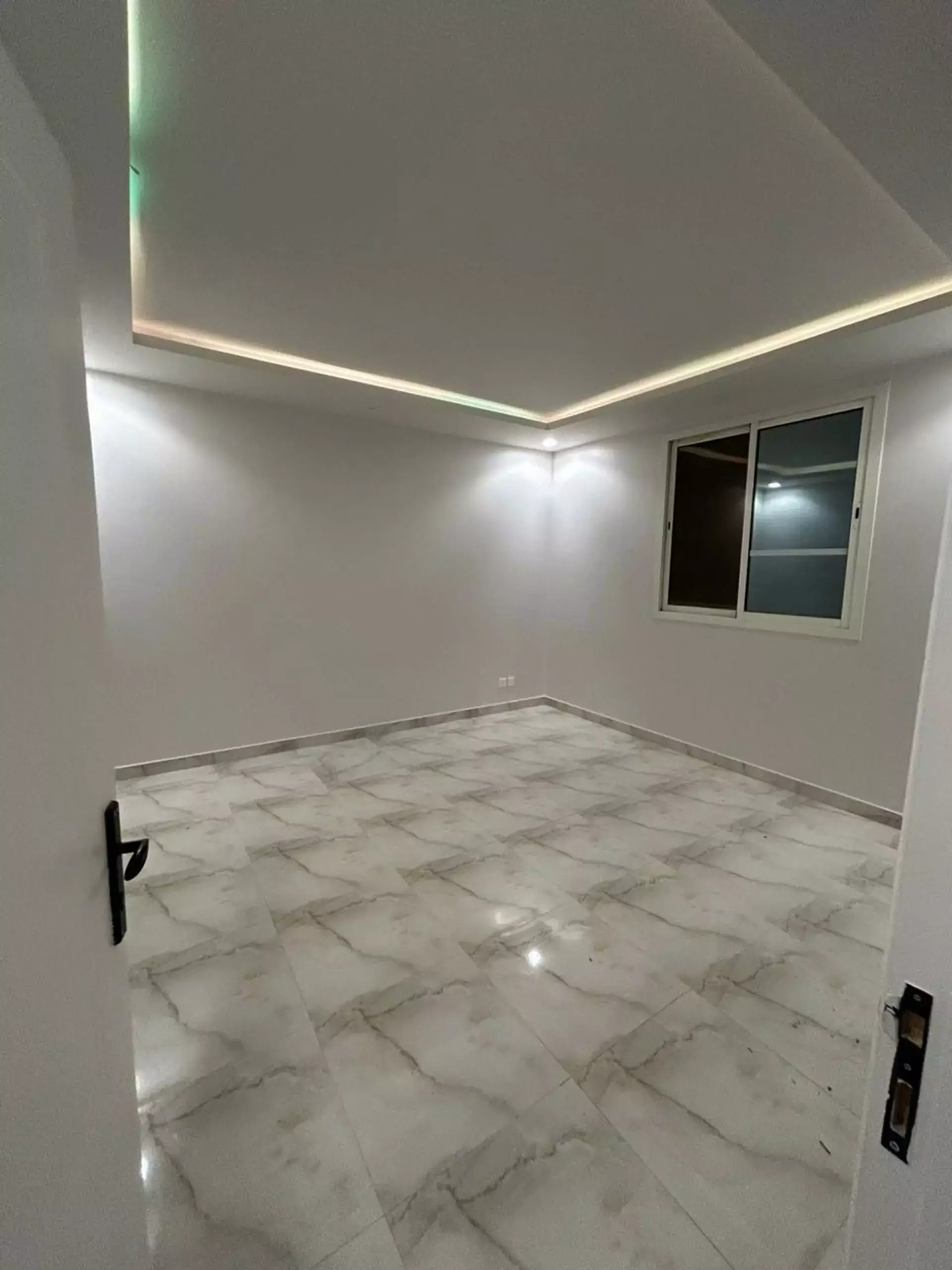 شقة للبيع في حي العارض