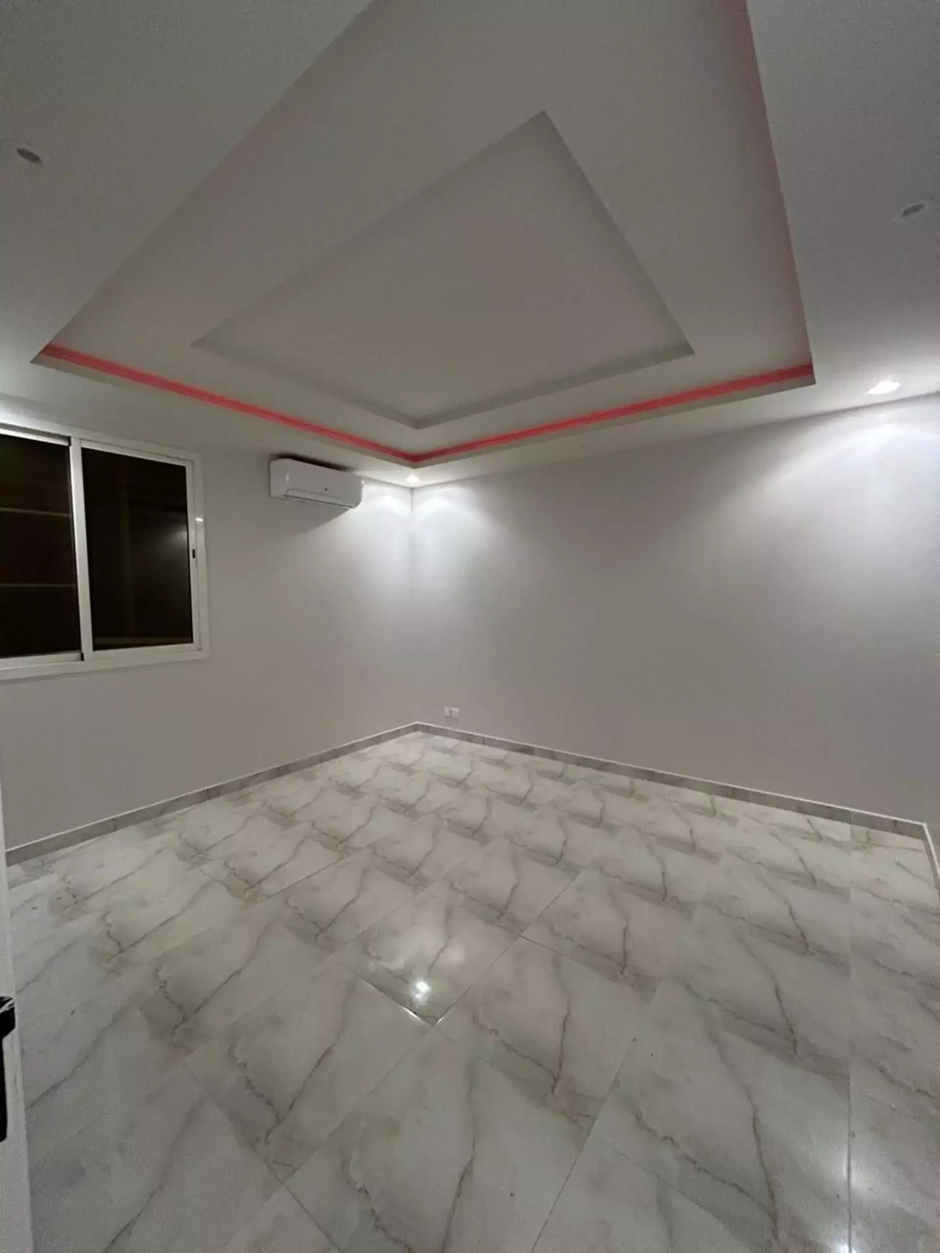 شقة للبيع في حي العارض