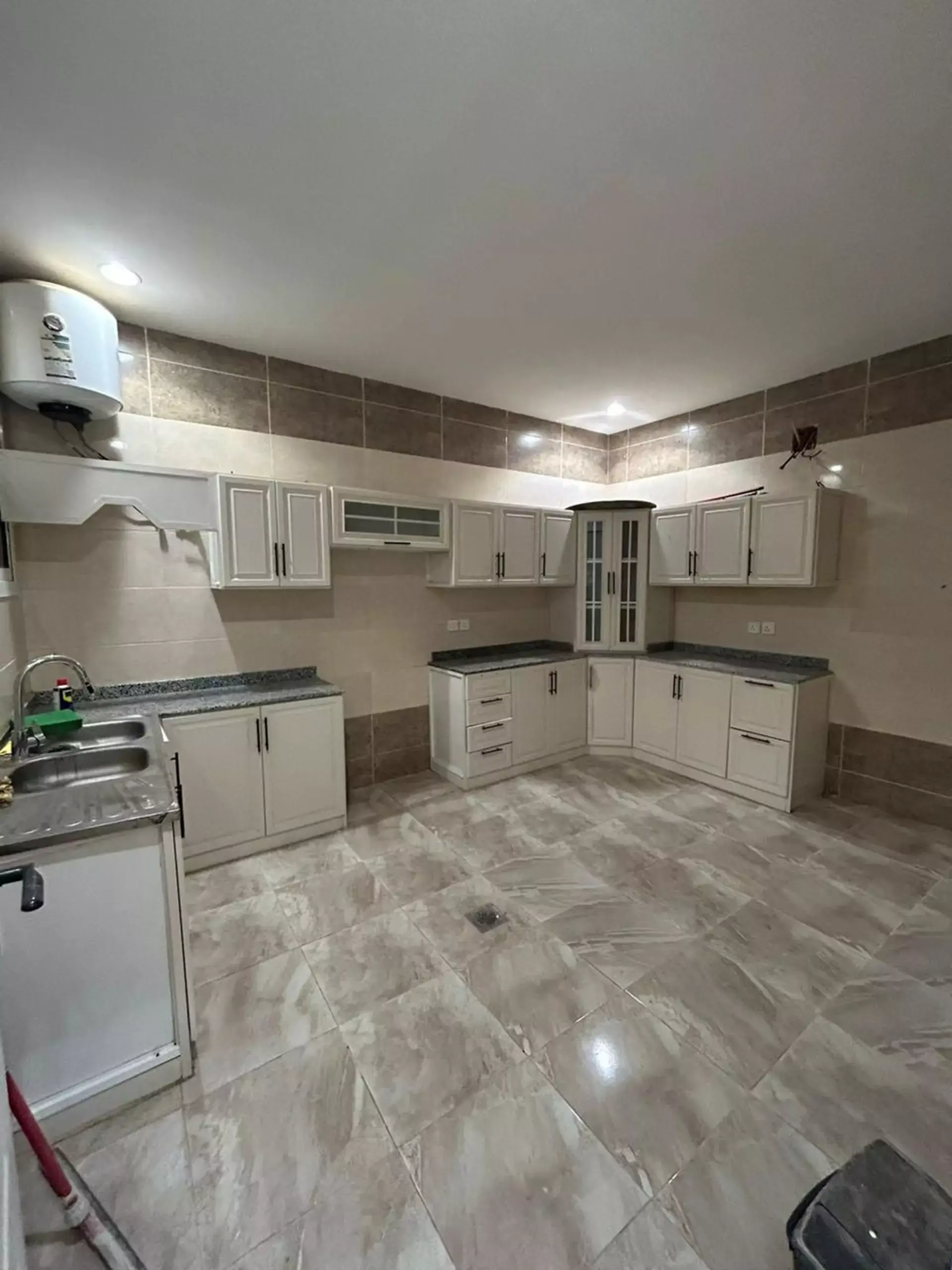 شقة للبيع في حي العارض