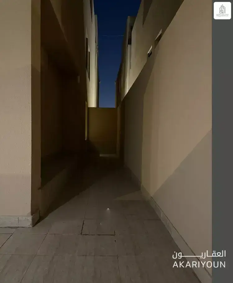 شقة للإيجار في حي النرجس-4
