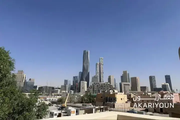 فيلا للإيجار في حي العقيق-1
