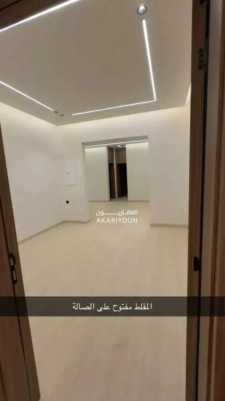 فيلا للإيجار في حي عريض-5