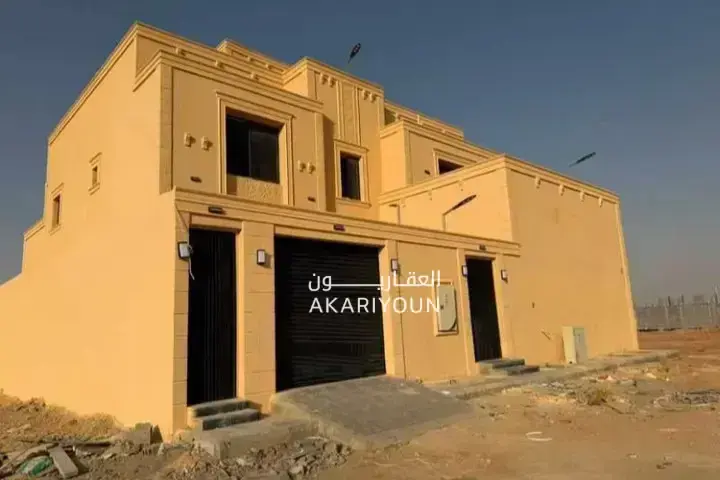 فيلا للإيجار في حي عريض