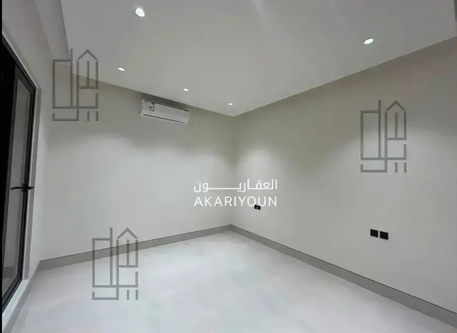 شقة للإيجار في حي العارض-5