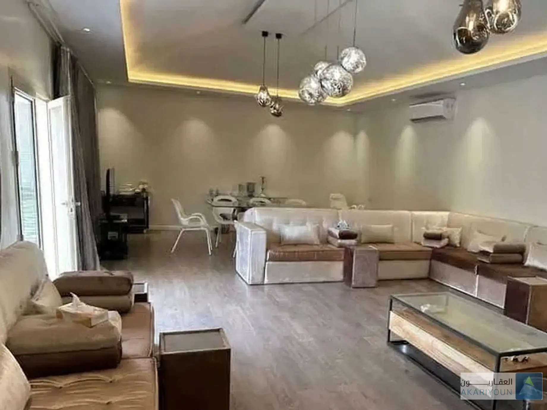 إستراحة للبيع في حي الرمال